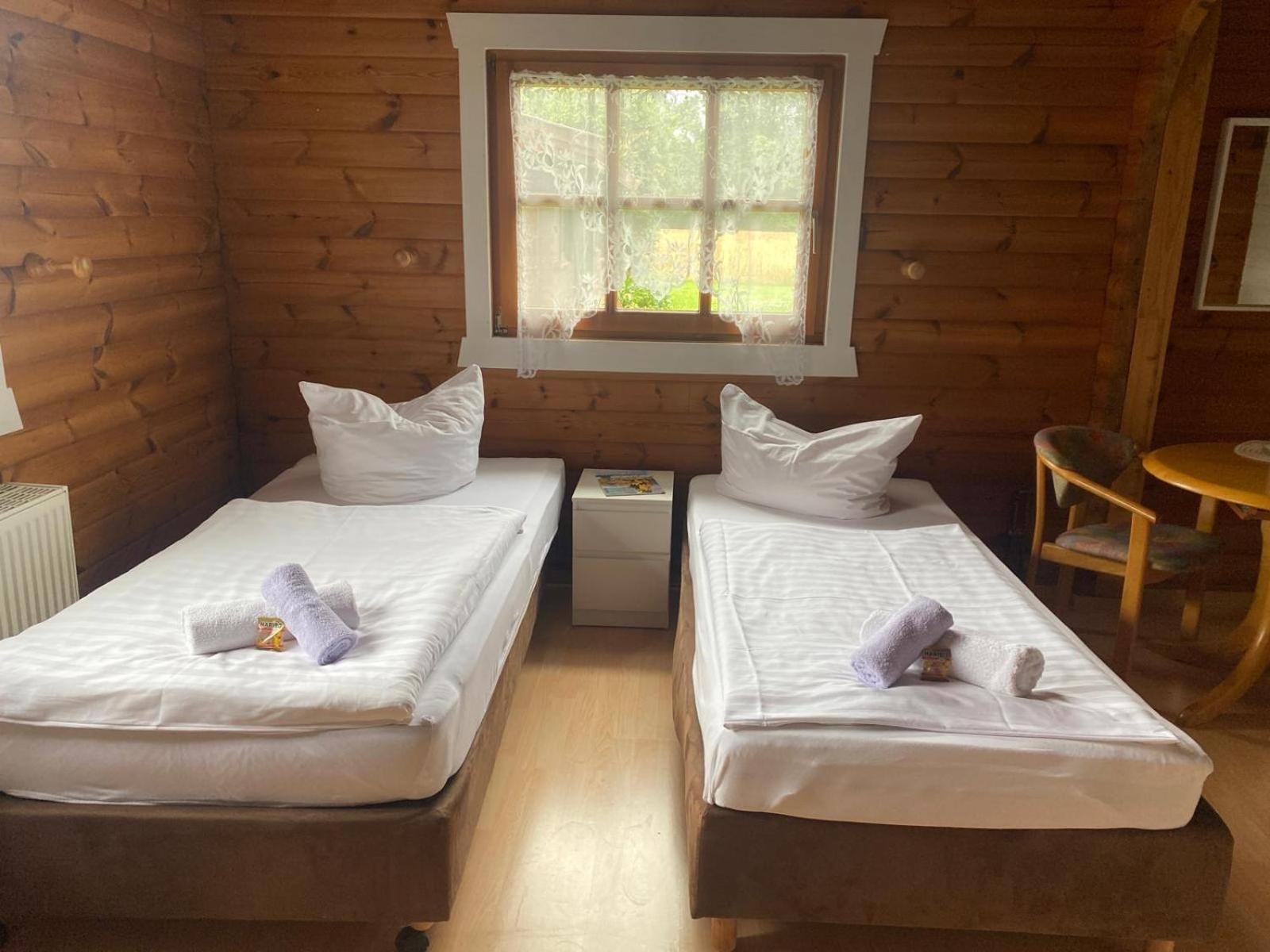Abb Sportcenter Gaensefurth, Doppelzimmer Ohne Kueche, Standard Doppelzimmer Mit Kueche Hecklingen  Zewnętrze zdjęcie