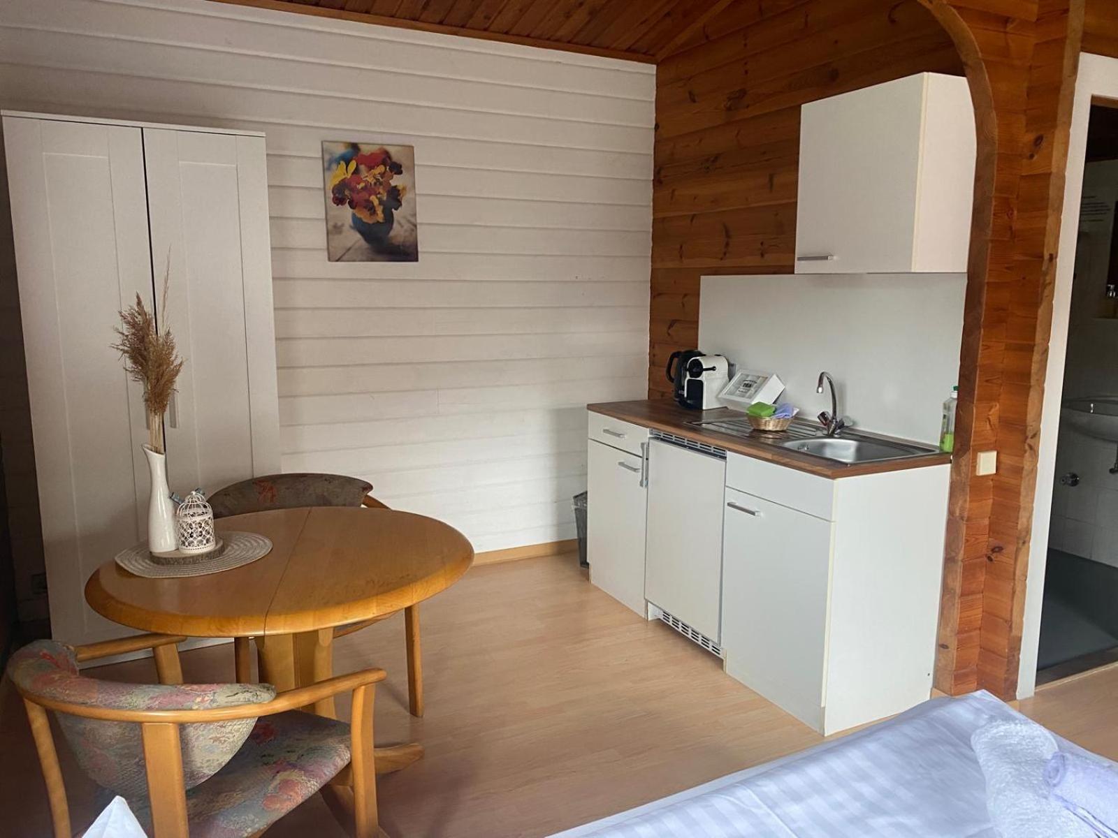 Abb Sportcenter Gaensefurth, Doppelzimmer Ohne Kueche, Standard Doppelzimmer Mit Kueche Hecklingen  Zewnętrze zdjęcie